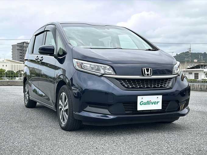 新着情報“フリードハイブリッドハイブリッド・クロスターホンダセンシング”2020年式紺入荷しました！