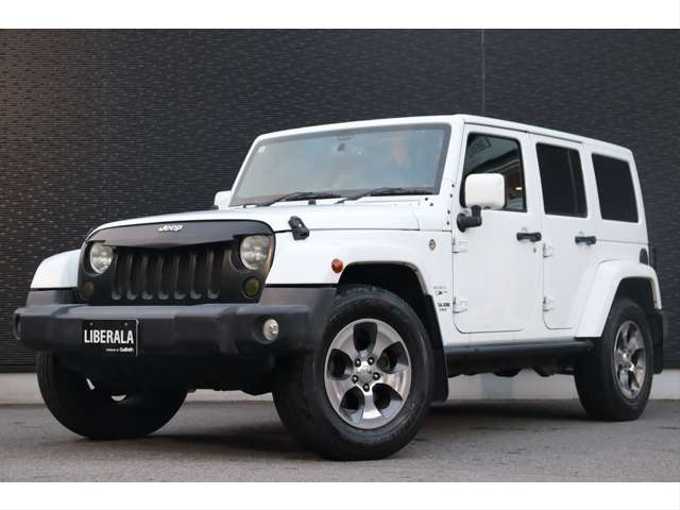 新着情報“ジープ・ラングラーアンリミテッドサハラ”2016年式ブライトホワイト入荷しました！