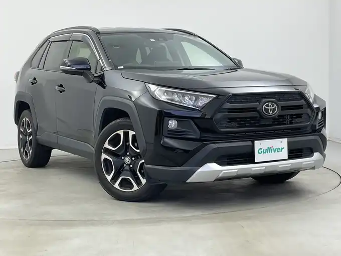 新着情報“ＲＡＶ４アドベンチャー”2021年式アティチュードブラックマイカ入荷しました！