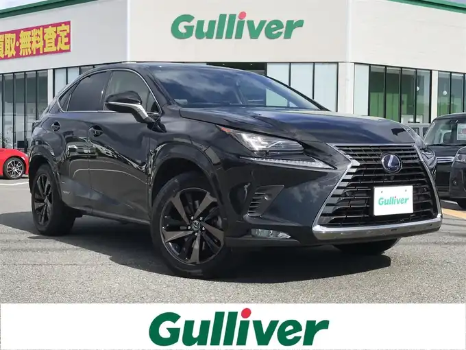 新着情報“ＮＸNX300h バージョンL”2019年式グラファイトブラックガラスフレーク入荷しました！