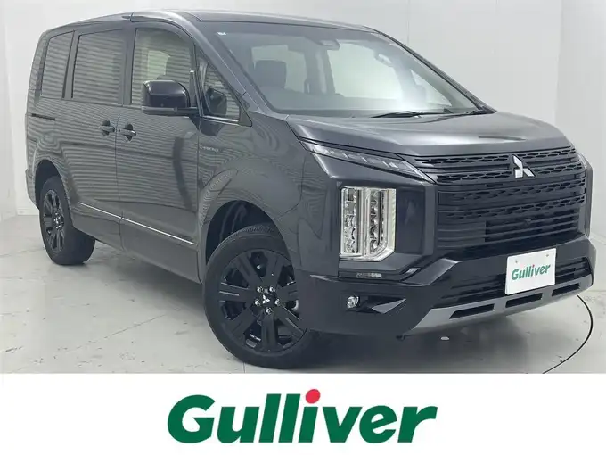 新着情報“デリカＤ：５シャモニー（電動サイドステップ非装着車）”2025年式グラファイトグレーメタリック/ブラックマイカ入荷しました！