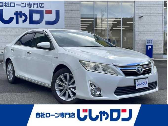 新着情報“カムリハイブリッド Gパッケージ”2013年式ホワイトパールクリスタルシャイン入荷しました！