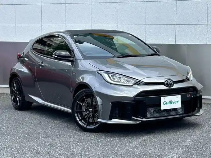 新着情報“ＧＲヤリスRZ ハイパフォーマンス”2025年式グレー入荷しました！
