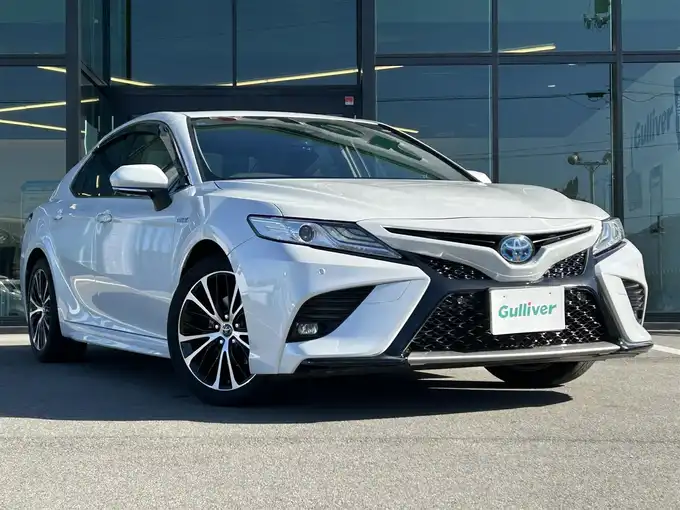 新着情報“カムリWSレザーパッケージ”2019年式プラチナホワイトパールマイカ入荷しました！