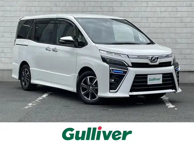 新着情報“ヴォクシーZS 煌”2019年式ホワイトパールクリスタルシャイン入荷しました！