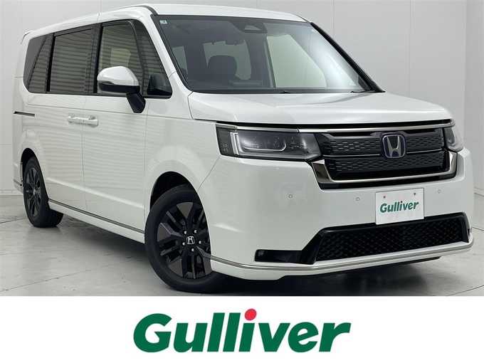 新着情報“ステップワゴンe:HEVスパーダ”2025年式プラチナホワイトパール入荷しました！