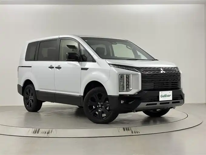 新着情報“デリカＤ：５シャモニー（電動サイドステップ非装着車）”2025年式ホワイトダイヤモンド入荷しました！