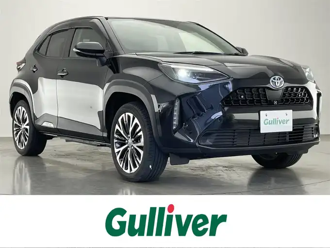 新着情報“ヤリスクロスハイブリッドZ”2023年式ブラックマイカ入荷しました！