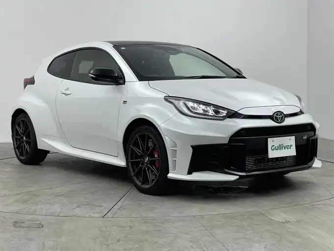 新着情報“ＧＲヤリスRZ ハイパフォーマンス”2025年式プラチナホワイトパールマイカ入荷しました！