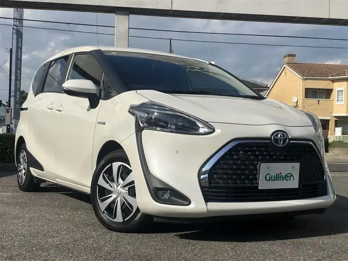 新着情報“シエンタハイブリッドG クエロ”2019年式ホワイトパールクリスタルシャイン入荷しました！