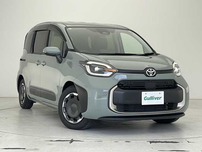新着情報“シエンタハイブリッドZ”2022年式アーバンカーキ入荷しました！