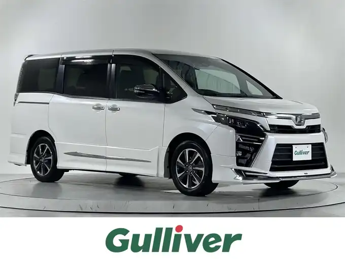 新着情報“ヴォクシーZS 煌”2018年式ホワイトパールクリスタルシャイン入荷しました！