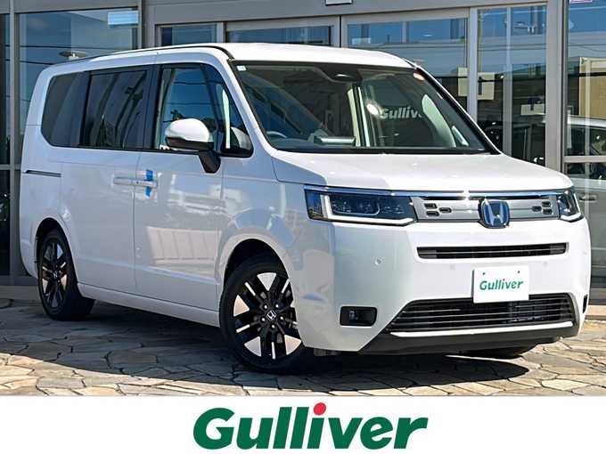 新着情報“ステップワゴンe:HEVエアー EX”2025年式プラチナホワイトパール入荷しました！