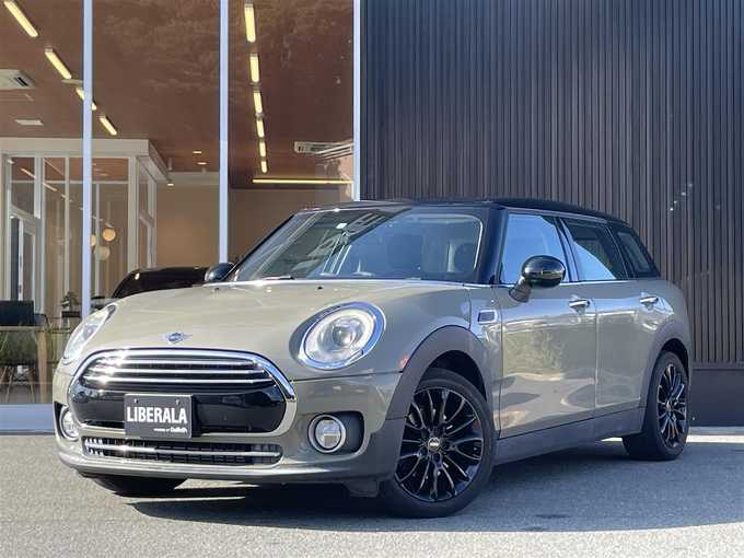 新着情報“ＭＩＮＩクーパー クラブマン”2019年式エメラルドグレー入荷しました！