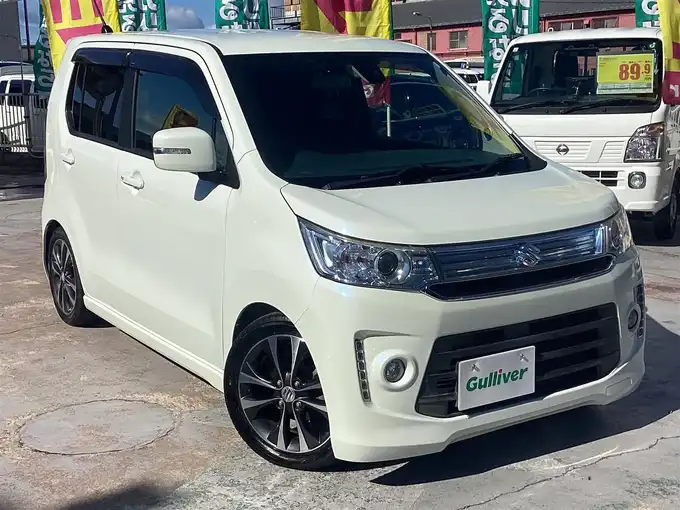 新着情報“ワゴンＲスティングレーT”2016年式クリスタルホワイトP入荷しました！