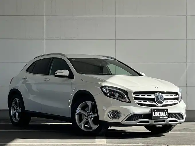 新着情報“ＧＬＡクラスGLA220 4マチック”2017年式カルサイトホワイト入荷しました！