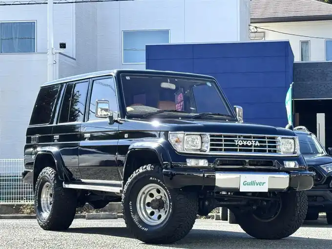 新着情報“ランドクルーザープラド4ドア プラドSXワイド”1995年式黒入荷しました！