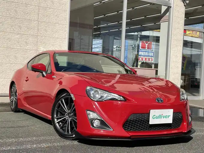 新着情報“８６GT”2015年式ライトニングレッド入荷しました！