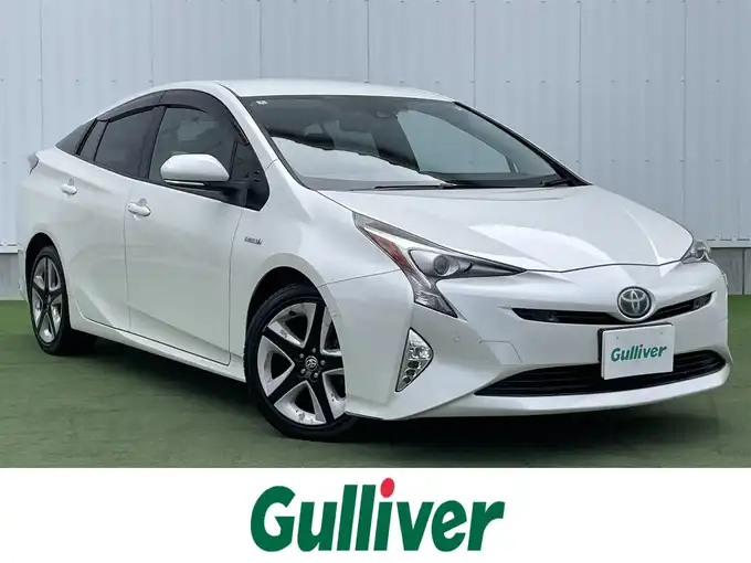 新着情報“プリウスAツーリングセレクション”2016年式ホワイトパールクリスタルシャイン入荷しました！