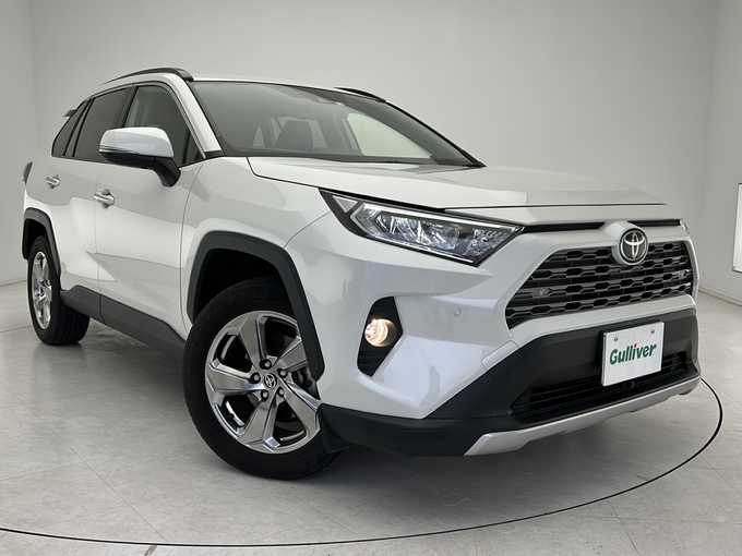 新着情報“ＲＡＶ４G”2020年式ホワイトパールクリスタルシャイン入荷しました！