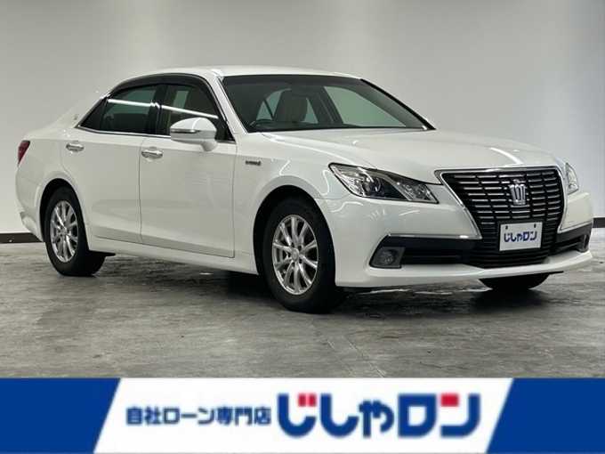 新着情報“クラウンハイブリッドロイヤルサルーン”2014年式ホワイトパールクリスタルシャイン入荷しました！