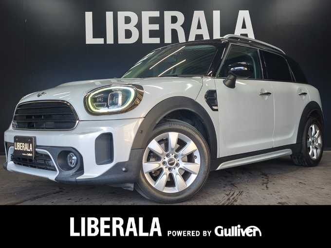 新着情報“ＭＩＮＩクロスオーバー・ボードウォーク・エディション”2020年式ホワイト・シルバー入荷しました！