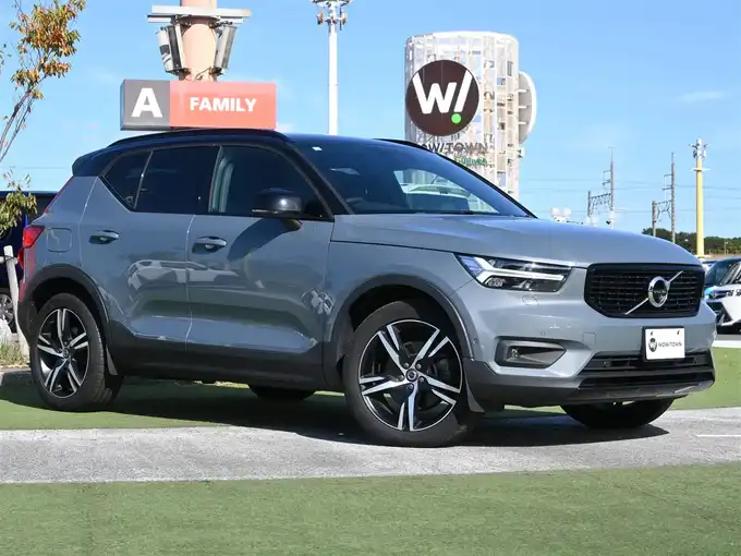 新着情報“ＸＣ４０B4 AWD Rデザイン”2020年式グレーⅡ入荷しました！