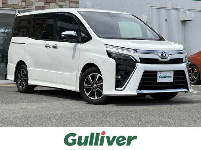 新着情報“ヴォクシーZS 煌Ⅲ”2021年式ホワイトパールクリスタルシャイン入荷しました！