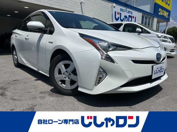 新着情報“プリウスS”2016年式ホワイトパールクリスタルシャイン入荷しました！