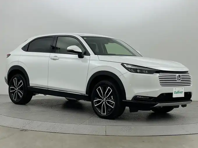 新着情報“ヴェゼルe:HEV Z”2025年式プラチナホワイトパール入荷しました！