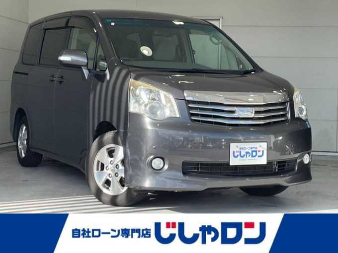 新着情報“ノアG”2012年式グレーメタリック入荷しました！
