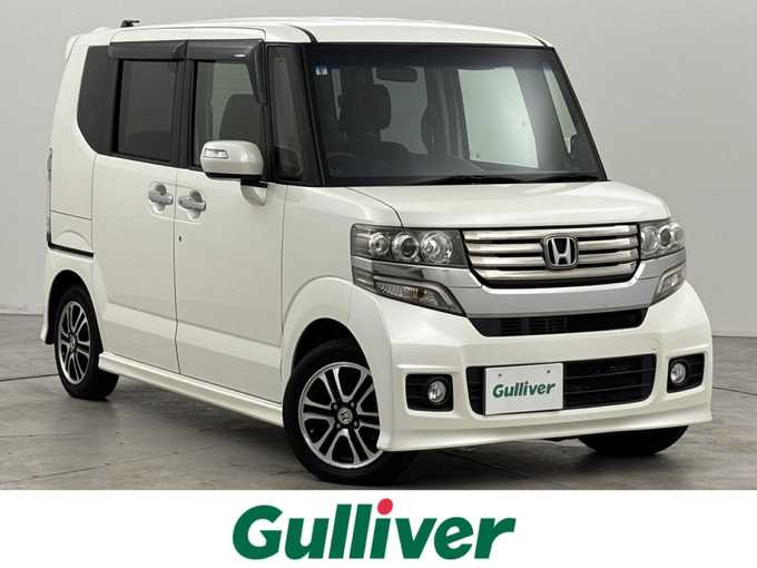 新着情報“Ｎ－ＢＯＸカスタムG”2013年式プレミアムホワイトパール入荷しました！