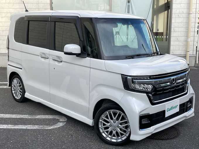 新着情報“Ｎ－ＢＯＸカスタムLターボ”2022年式プラチナホワイトパール入荷しました！
