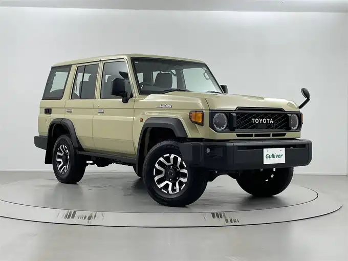 新着情報“ランドクルーザー７０AX”2025年式ベージュ入荷しました！