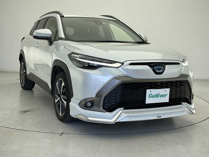 新着情報“カローラクロスハイブリッド Z”2022年式プラチナホワイトパールマイカ入荷しました！