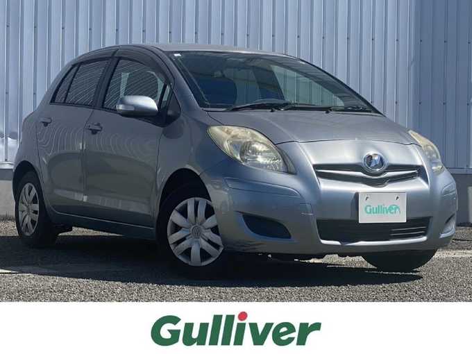 新着情報“ヴィッツFリミテッド”2008年式ミディアムシルバーメタリック入荷しました！