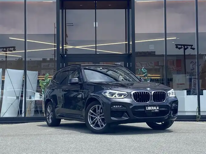 新着情報“Ｘ３xDrive 20d Mスポーツ”2020年式ソフィスト・グレー・ブリリアント・エフェクト入荷しました！