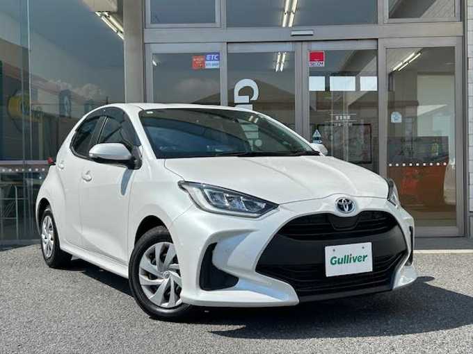 新着情報“ヤリスハイブリッドG”2023年式プラチナホワイトパールマイカ入荷しました！
