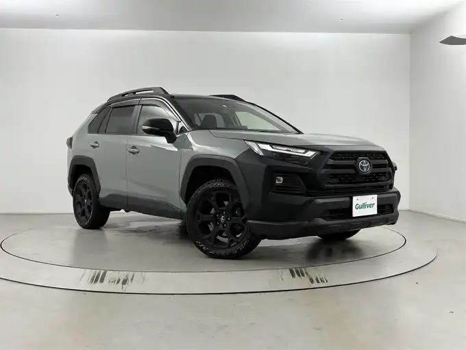 新着情報“ＲＡＶ４ハイブリッドアドベンチャー オフロードパッケージⅡ”2023年式緑Ⅱ入荷しました！