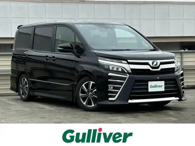 新着情報“ヴォクシーZS”2017年式ブラック入荷しました！