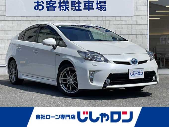 新着情報“プリウスSツーリングセレクション”2012年式ホワイトパールクリスタルシャイン入荷しました！