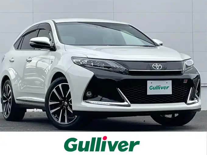 新着情報“ハリアーエレガンス GRスポーツ”2018年式ホワイトパールクリスタルシャイン入荷しました！