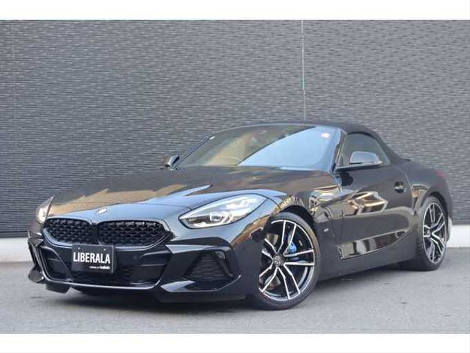 新着情報“Ｚ４M40i”2022年式サファイアブラックP入荷しました！