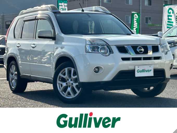 新着情報“エクストレイル20Xt”2012年式ブリリアントホワイトパール入荷しました！