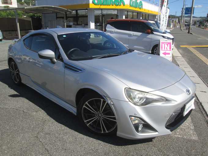 新着情報“８６GT リミテッド”2012年式スターリングシルバー入荷しました！