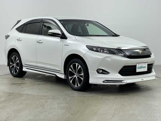 新着情報“ハリアーハイブリッドプレミアム スタイルモーヴ”2015年式ホワイトパールクリスタルシャイン入荷しました！