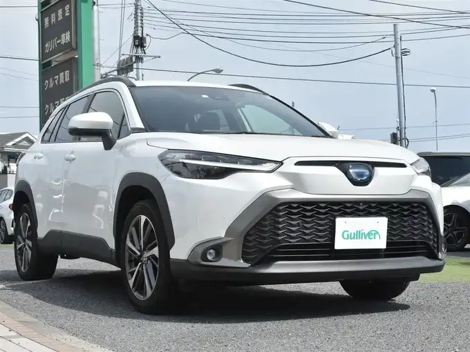 トヨタ カローラクロス　プラチナホワイトパール 次の新型SUVは・・・
