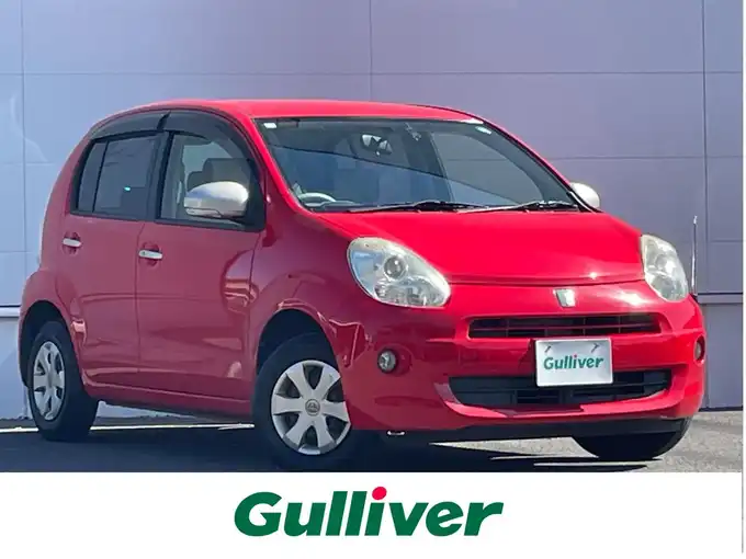 新着情報“パッソプラスハナ Cパッケージ”2013年式ダークグリーンマイカM/ライトグレーM入荷しました！