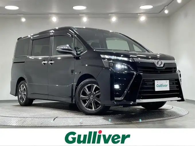 新着情報“ヴォクシーZS 煌Ⅱ”2019年式ブラック入荷しました！