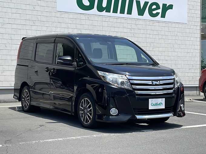 新着情報“ノアSi”2016年式ブラック入荷しました！